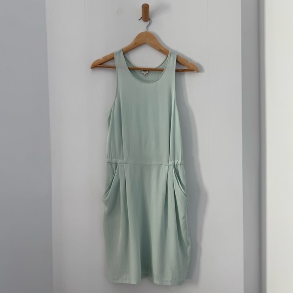 Aritzia Wilfred mint green silk sleeveless dress - size 6 (Small) - Picture 2 of 8